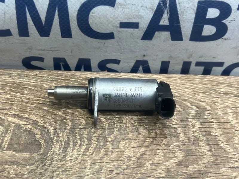 Клапан электромагнитный Audi A5 06H103697B 8T 2.0T CDN