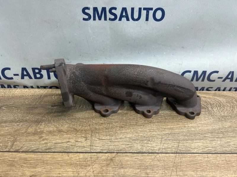 Коллектор выпускной Audi A6 06E253032B C6 3.0 CAJ, правый