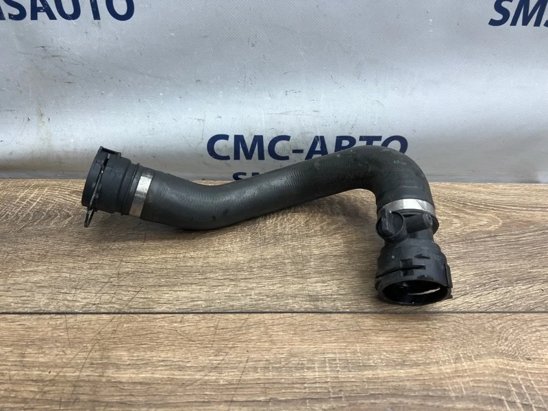 Патрубок охлаждения Audi A6 4F0121055F C6 3.0 CAJ
