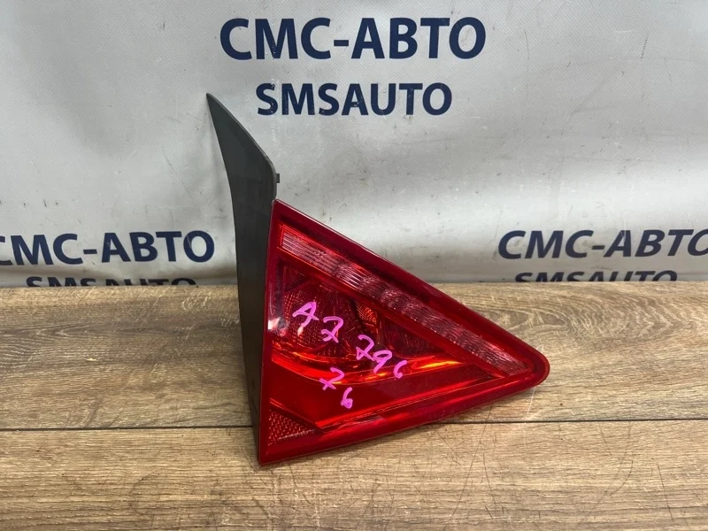 Фонарь крышки багажника Audi A7 2011 4G8945093 C7 3.0 CGW, левый