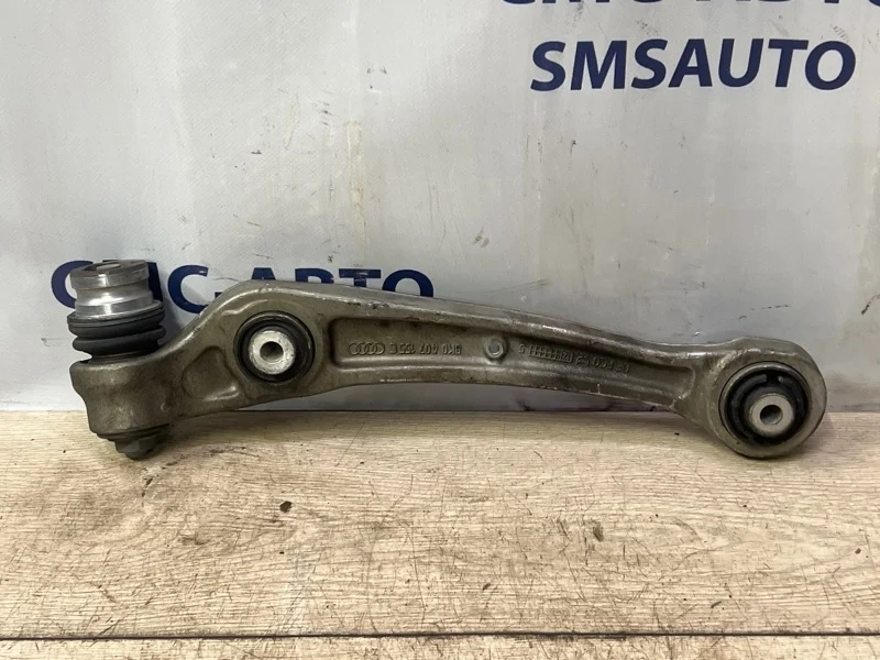 Рычаг нижний Audi A7 2012 8K0407151F C7 3.0 CGW, передний левый