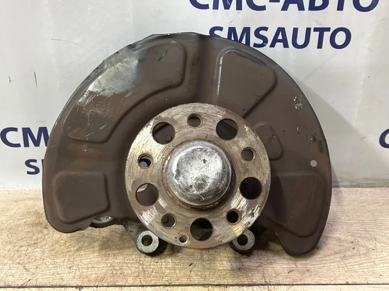 Кулак поворотный Mercedes-Benz E-Class 2012 A2123322301 W212 271.860, передний левый