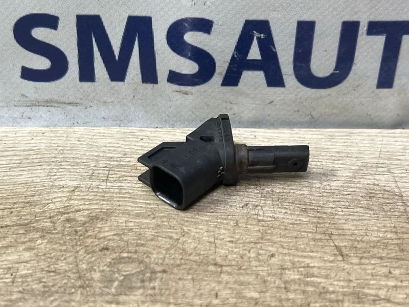 Датчик АБС ABS Volvo XC70 30748149 ХС70 3.0 B6304T4, передний