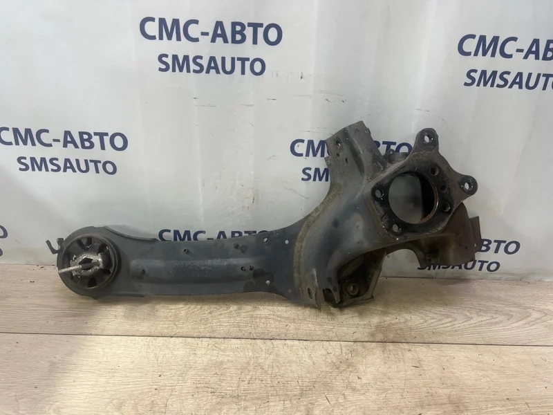 Кулак поворотный Volvo XC70 31406318 ХС70 3.0 B6304T4, задний левый