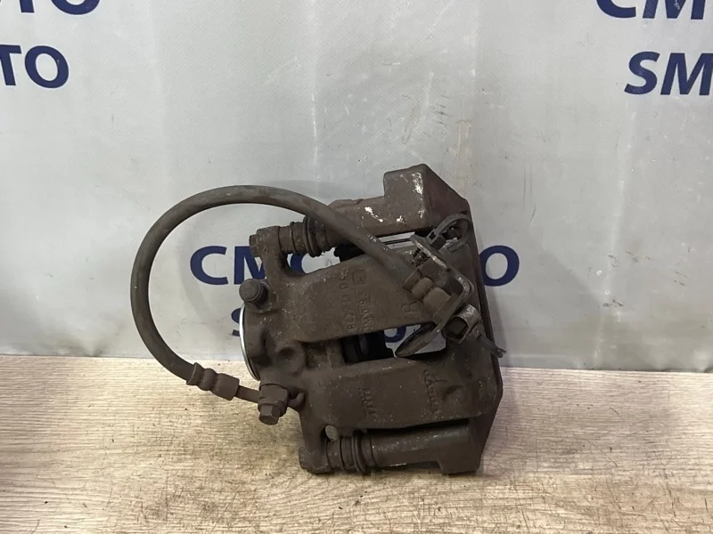 Суппорт Volvo XC70 36001377 ХС70 3.0 B6304T4, задний правый