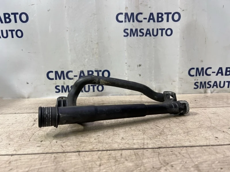Патрубок охлаждения Volvo XC60 30774514 ХС60 3.0 B6304T4