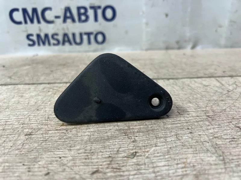 Кронштейн радиатора Volvo XC60 30723366 ХС60 3.0 B6304T4, левый