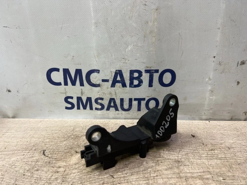 Кронштейн воздушного фильтра Volvo S80 8692206 С80 2.5T