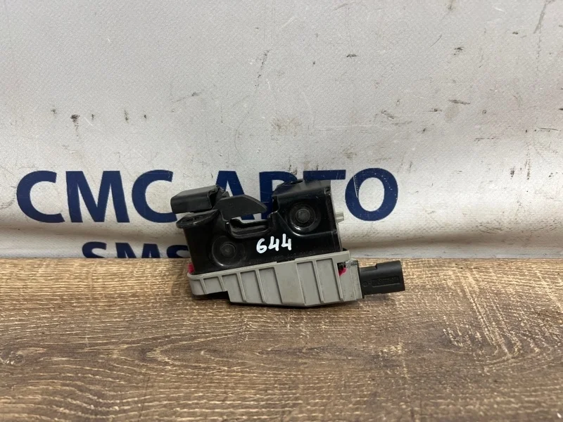 Замок капота Mercedes-Benz E-Class A2128800160 C207 274.920