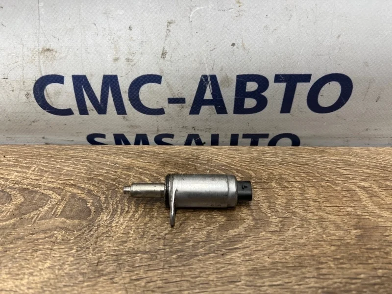 Клапан электромагнитный Audi A6 06E103697M C7 2.0 CYP