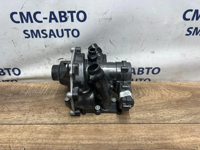 Помпа системы охлаждения Audi A6 06L121111P C7 2.0 CYP