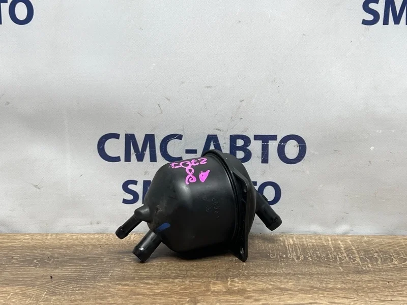 Бачок ГУР Audi A8 2011 4H0422373A D4 4.2 CDR