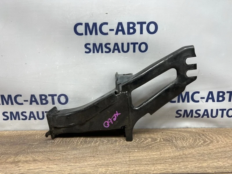 Кронштейн усилителя бампера Volvo XC60 31329436 ХС60 2.0 B4204T7, передний правый