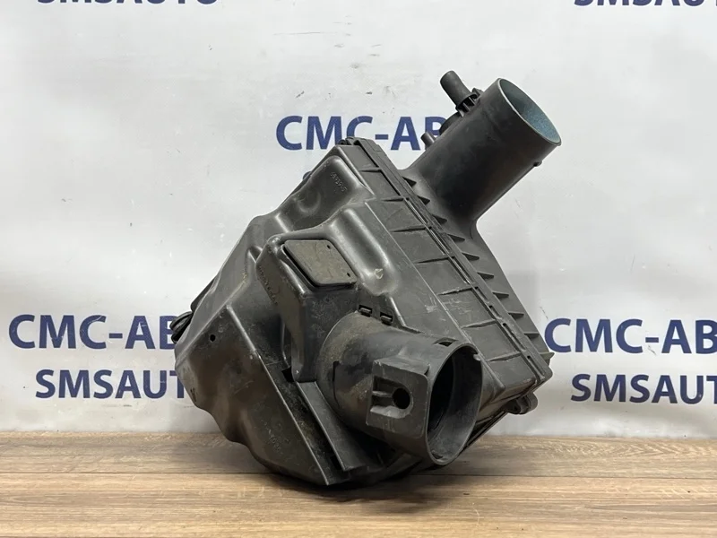Корпус воздушного фильтра Volvo XC70 31261709 ХС70 3.0 B6304T4
