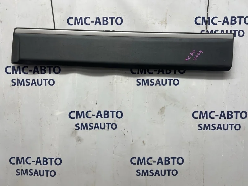 Молдинг двери Volvo XC70 31276153 ХС70 3.0 B6304T4, передний правый