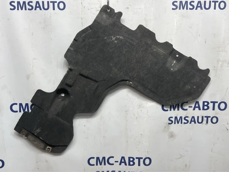 Защита днища Audi A8 4H0825214C D4 3.0 CGW, задняя правая