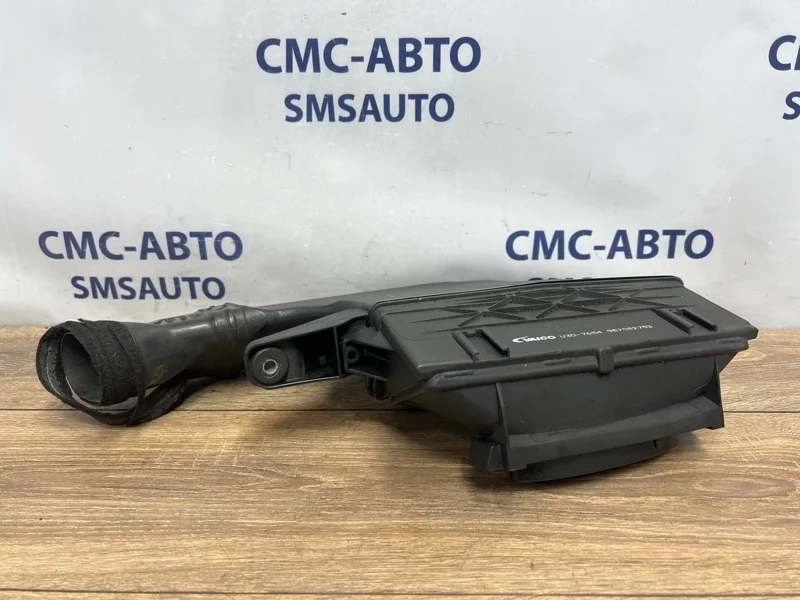 Корпус воздушного фильтра Mercedes-Benz ML 2012 A6420904401 W166 642.826, правый