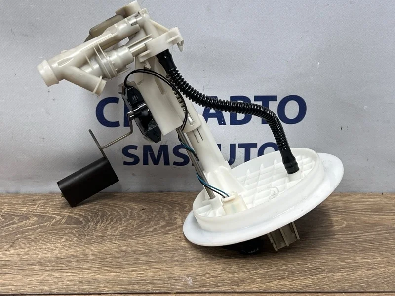 Датчик уровня топлива Mercedes-Benz ML 2012 A1664702394 W166 642.826, левый