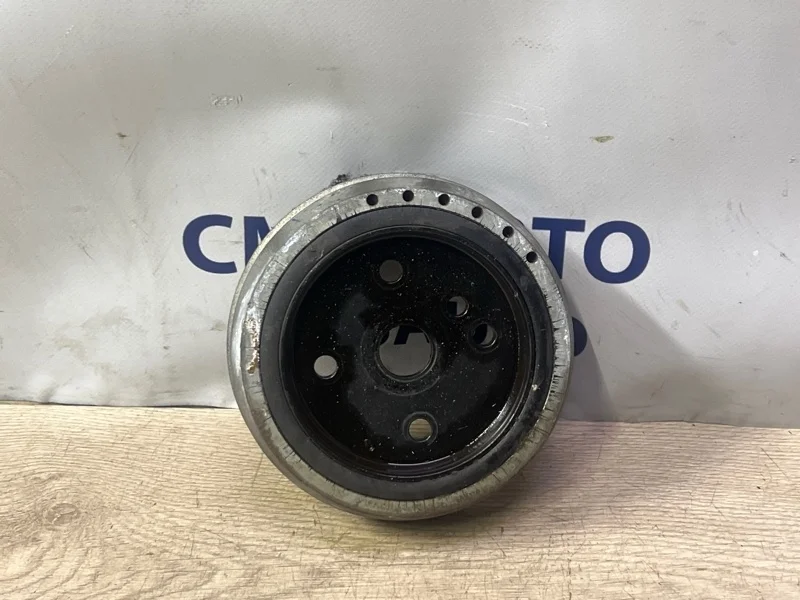 Шкив коленвала Volvo V40 Cross Country 30731045 V40 CROSS COUNTRY