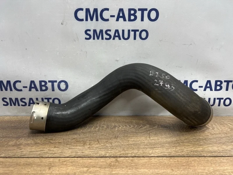 Патрубок интеркулера Mercedes-Benz E-Class 2012 A2045282582 W212 271.860, левый