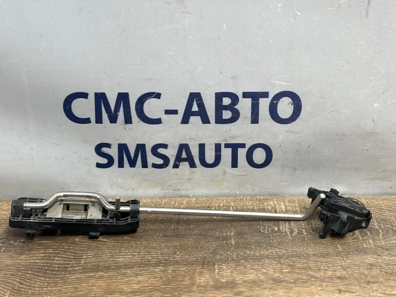 Кронштейн фары Porsche Cayenne 2011 95863151900 958 4.8. 4852, левый