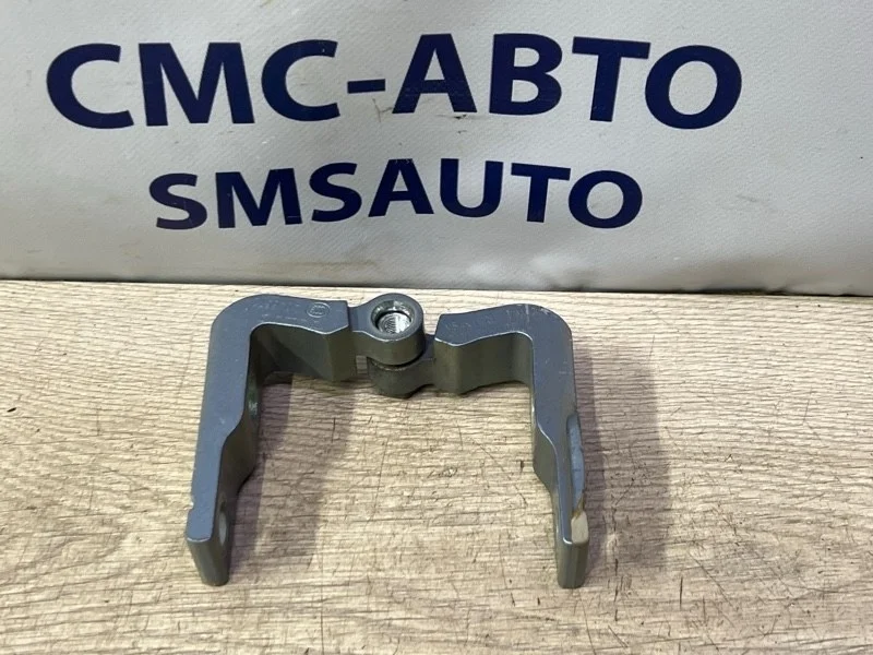 Петля двери Volvo V90 Cross Country 2018 31442032 V90 CROSS COUNTRY 2.0 B4204T27, передняя правая