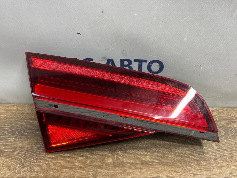 Фонарь крышки багажника Audi A8 2013 4H0945093K D4 3.0 CRE, задний левый
