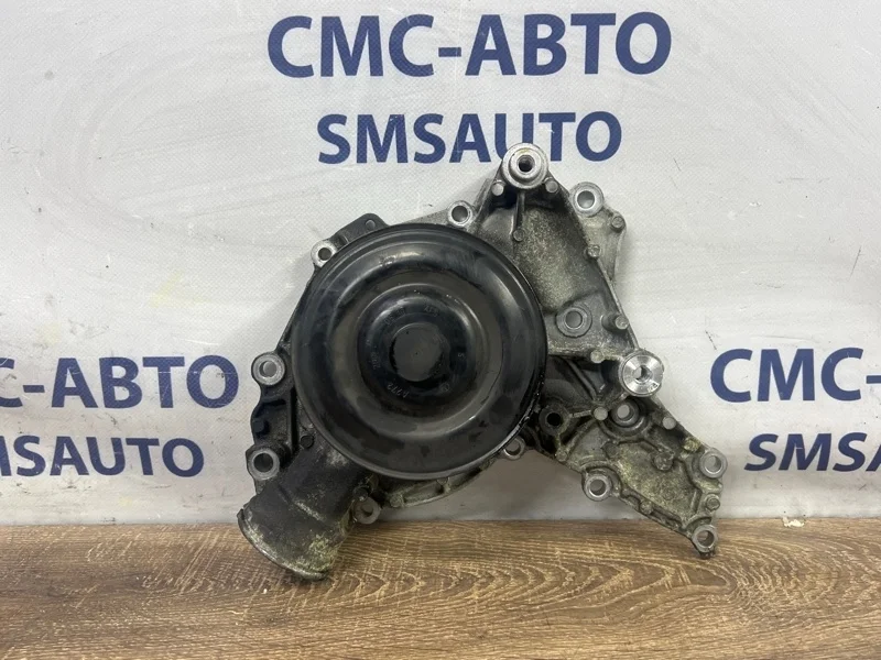 Помпа системы охлаждения Mercedes-Benz E-Class 2009 A2722000901 W212 272.952