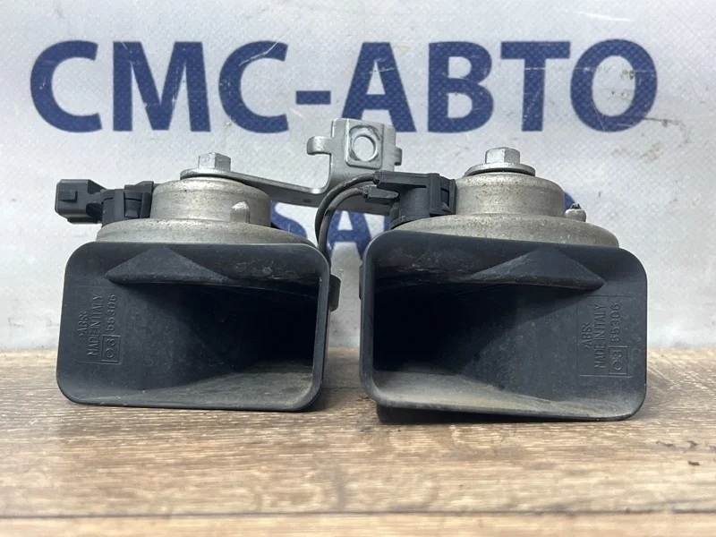 Сигнал звуковой Volvo XC90 31111192 ХС90 2.5 B5254T2