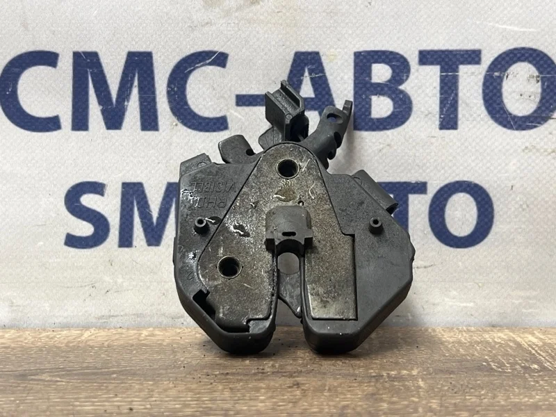 Замок капота Volvo XC90 31218474 ХС90 2.5 B5254T2