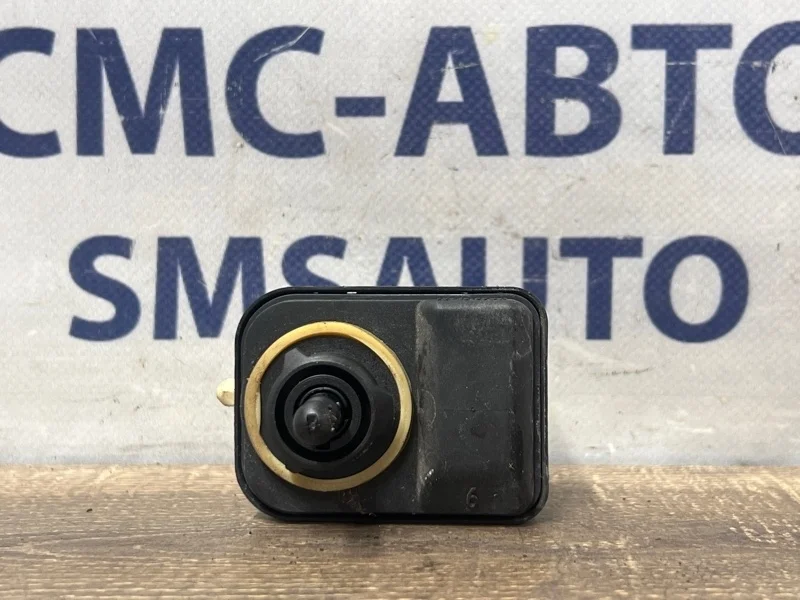 Корректор фары Volvo XC90 8678121 ХС90 2.5 B5254T2