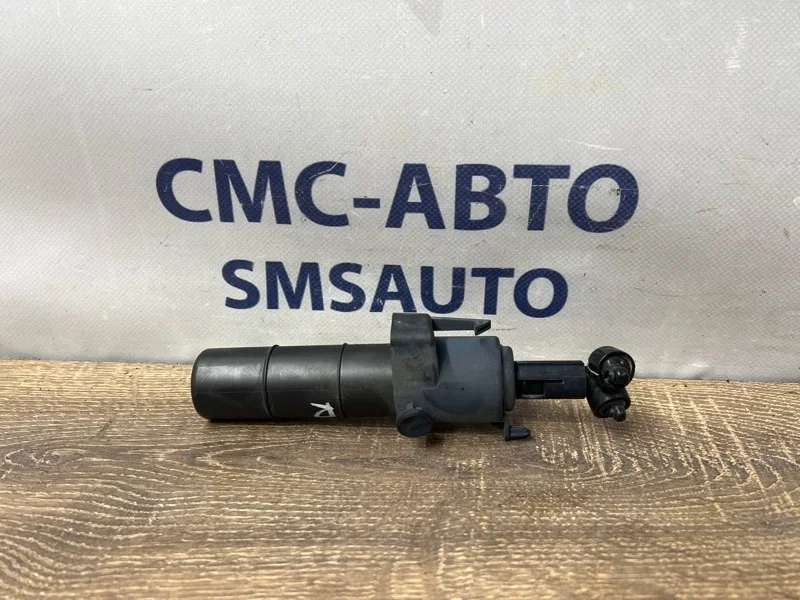 Форсунка омывателя фар Mercedes-Benz E-Class 2012 A2128600047 W212 271.860, правая