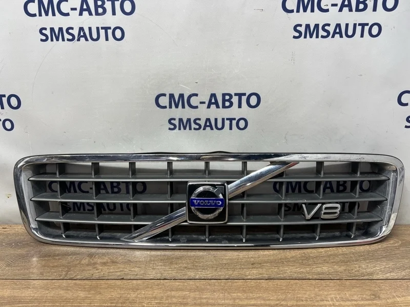 Решетка радиатора Volvo XC90 30678981 ХС90 4.4 B8444S