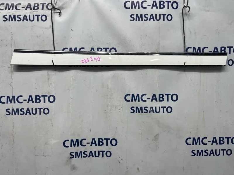 Молдинг двери Audi A6 2010 4F0853960J C6 2.8 CCE, передний правый