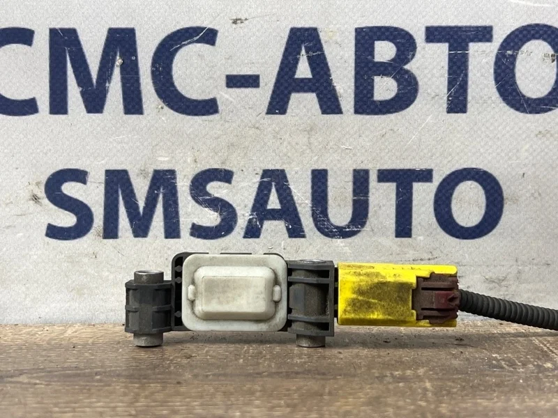 Датчик удара Audi A8 2005 8E0959651A D3 BPK, передний