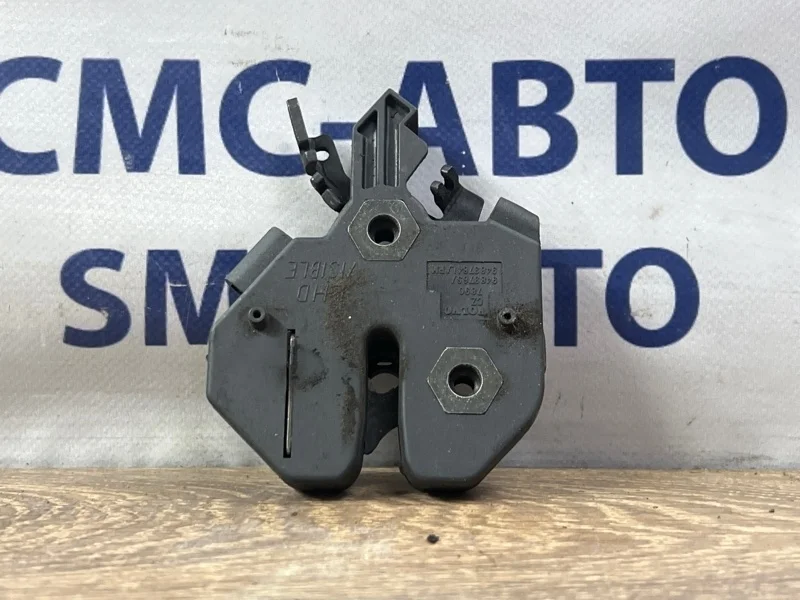 Замок капота Volvo XC90 2006 31218474 ХС90 2.5 B5254T2