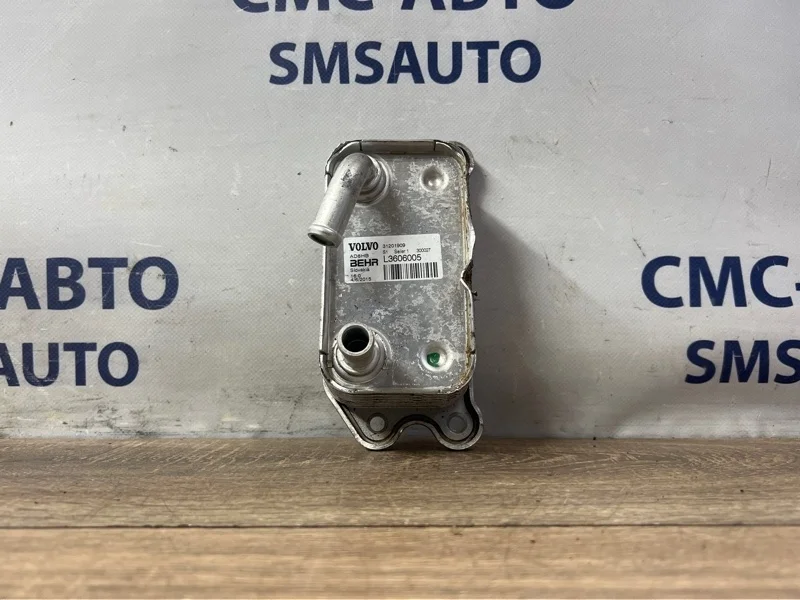 Радиатор масляный Volvo XC60 2014-2017 31201909 ХС60 B5254T12