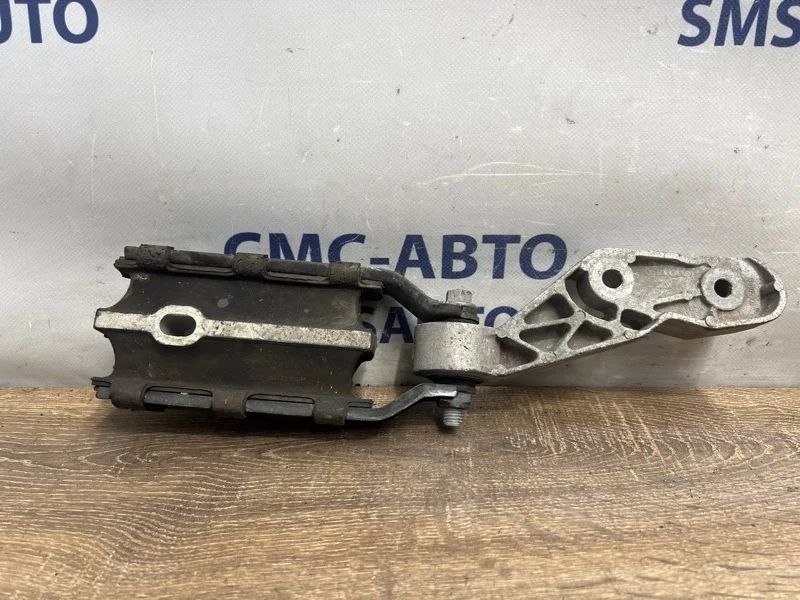 Опора АКПП Volvo XC60 2014-2017 31262935 ХС60 B5254T12