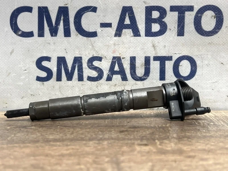 Форсунка топливная Mercedes-Benz ML 2010 A6420701487 W164 642.820