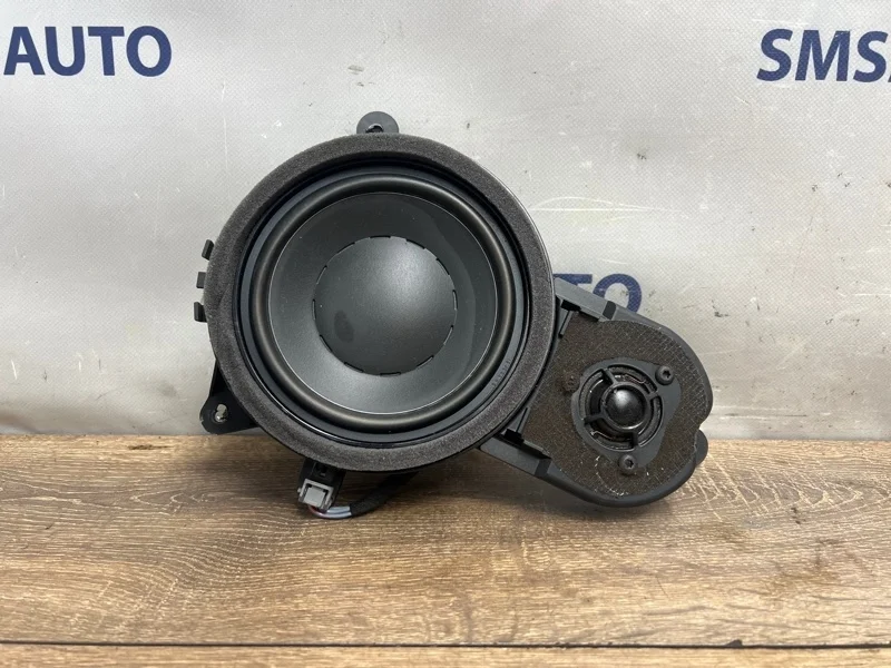 Динамик Volvo XC90 30752353 ХС90 3.2 B6324S, передний правый
