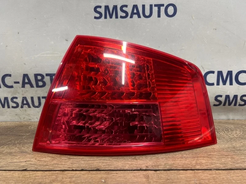 Фонарь на крыло Audi A8 2005 4E0945096C D3 BPK, правый
