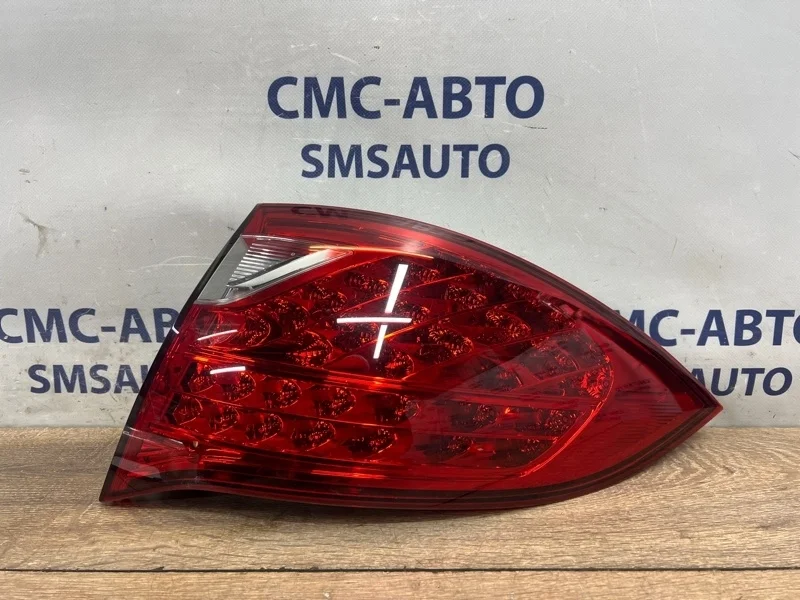 Фонарь на крыло Porsche Cayenne 2011 95863109601 958 4.8. 4852, задний правый