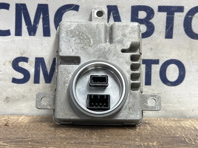 Блок розжига ксенона Audi A6 2010 8K0941597C C6 CCEA, правый