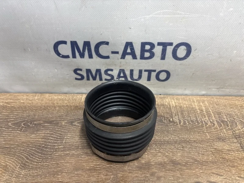 Патрубок воздушный Volvo V40 Cross Country 31319775 V40 CROSS COUNTRY B5204T9