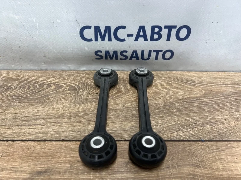 Стойка стабилизатора Audi A8 4M0411317 D4 3.0 CGW, передняя