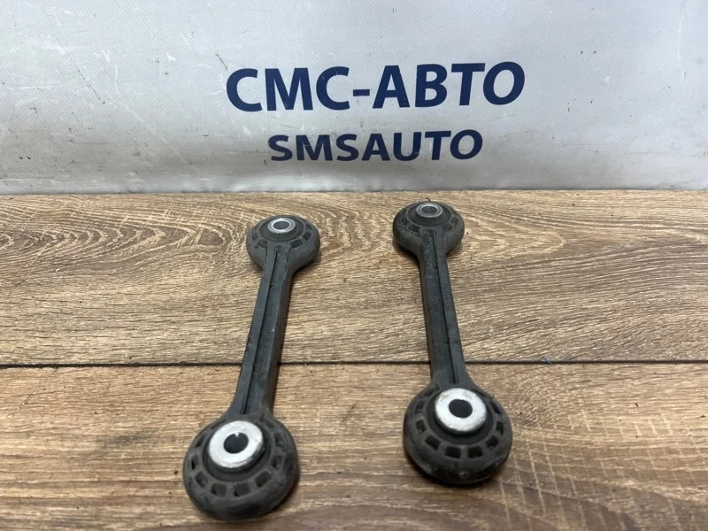 Стойка стабилизатора Audi A6 2014 8K0411317D C7 2.0T CDN, передняя