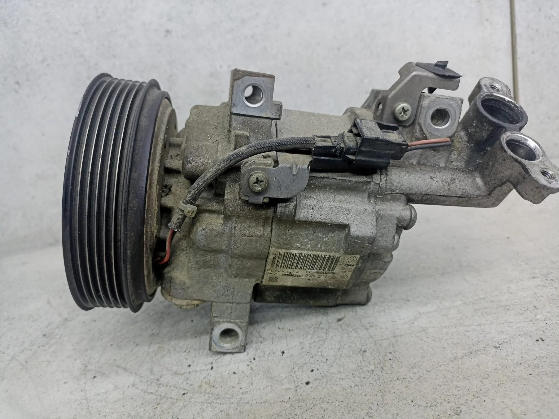 Компрессор кондиционера Renault Duster 2012