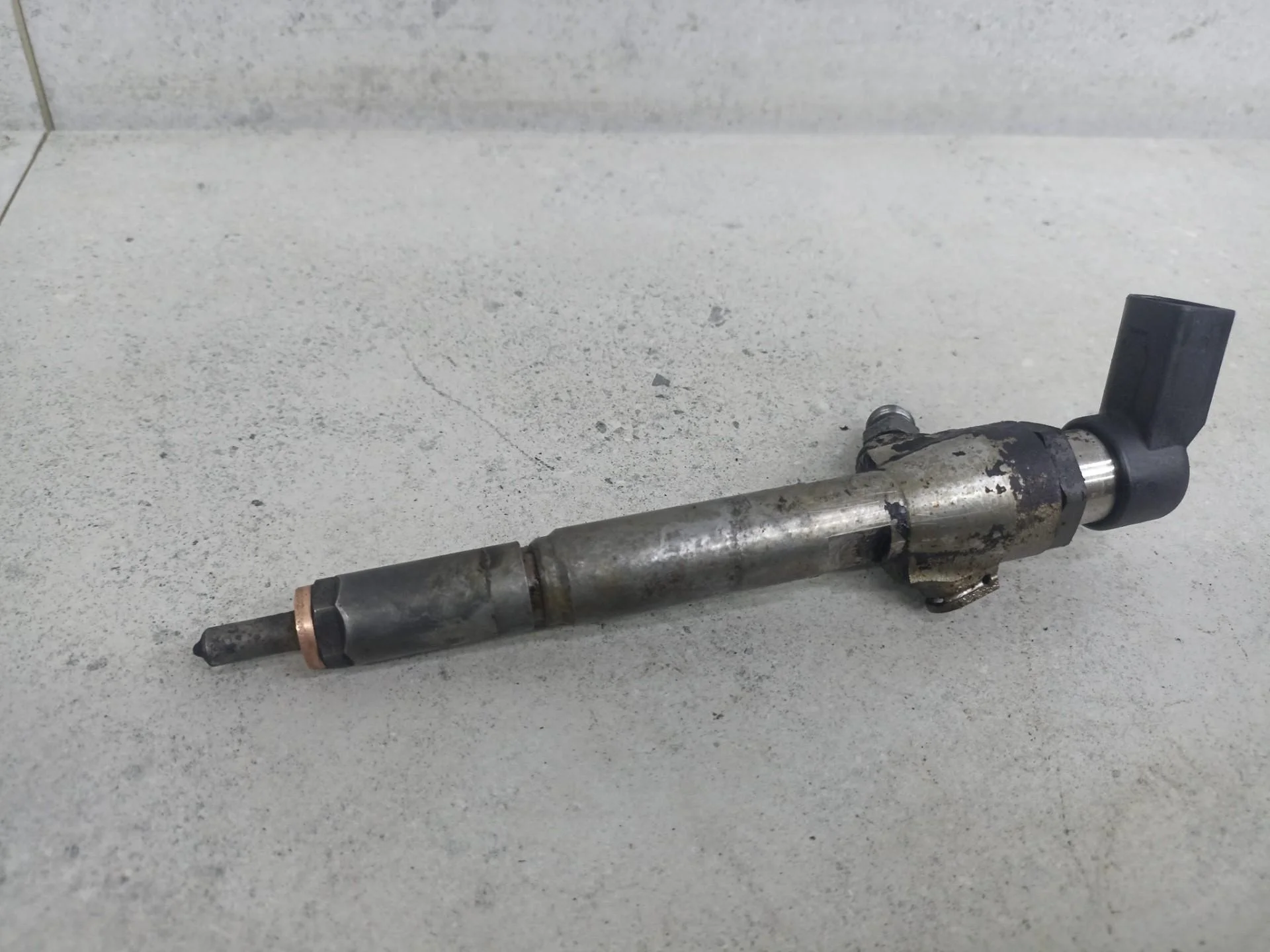 Форсунка топливная Renault Scenic 2 рест. 2009