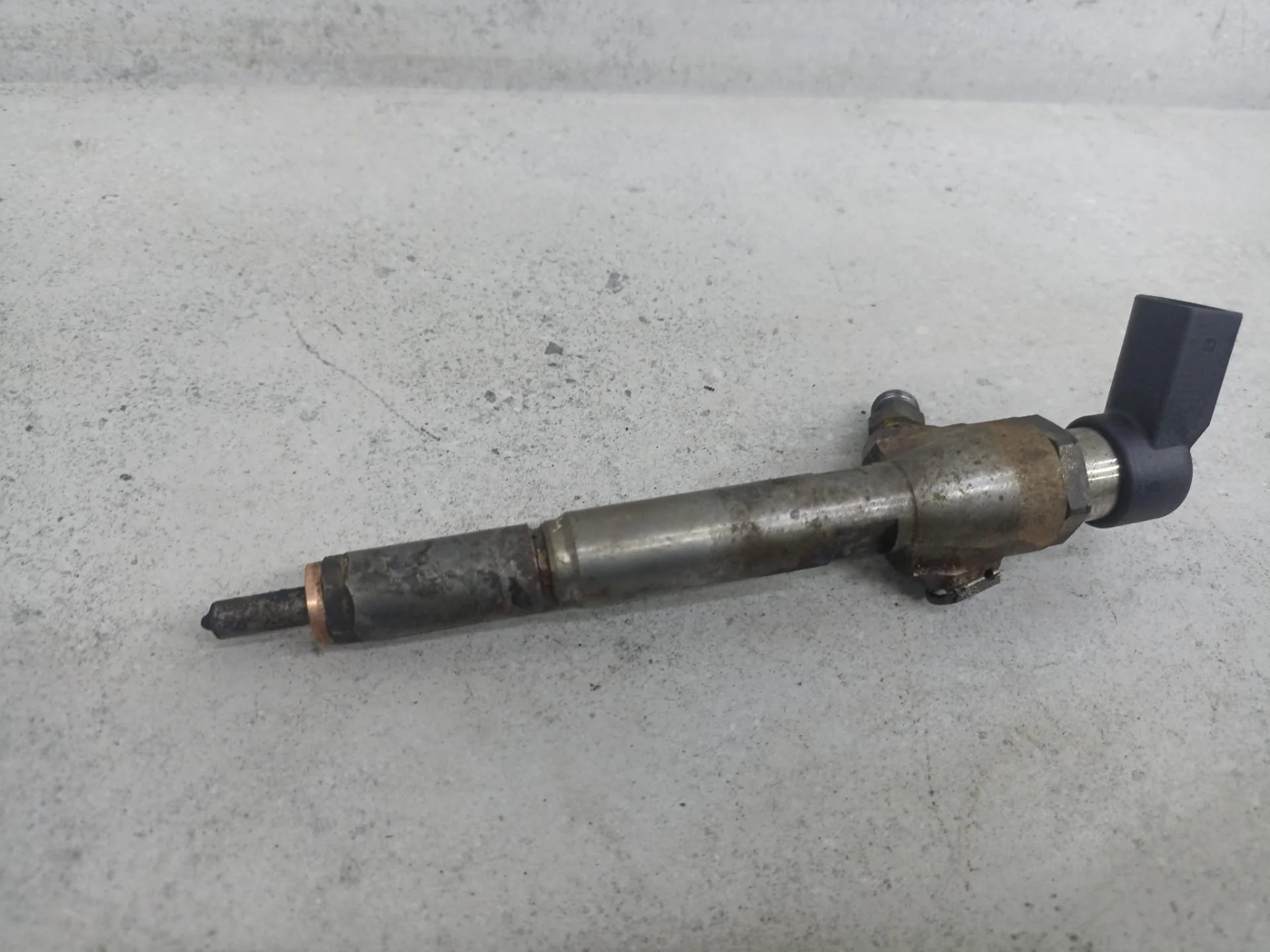 Форсунка топливная Renault Scenic 2 рест. 2008