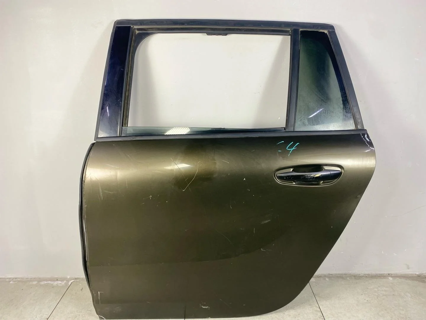 Дверь задняя левая Citroen C4 Grand Picasso 2 2015